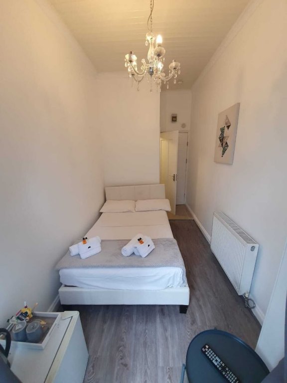 Фото The Cameron Hotel