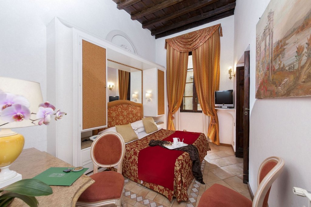 Фото Antico Albergo del Sole al Pantheon