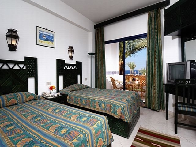 Фото Amphoras Beach