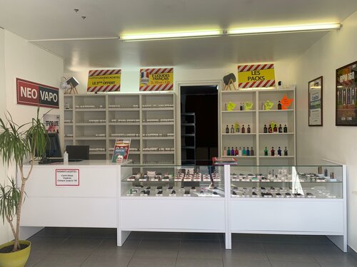 Neovapo cigarette électronique, e-liquide français, Cbd Poitiers, вейп-шоп,  Новая Аквитания, Вьенна, Округ Пуатье, Пуатье, Boulevard Jeanne d'Arc —  Яндекс Карты