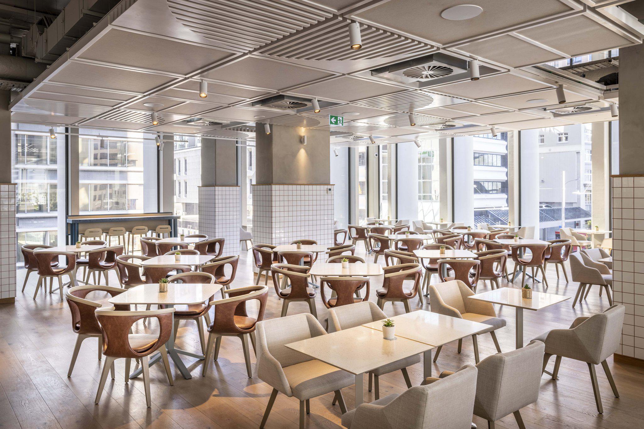 Фото Voco Auckland City Centre, an IHG Hotel