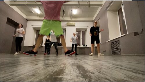 Неліктен анус қышиды?