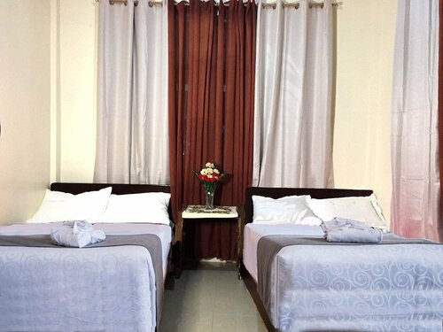 Гостиница Liezel's B&b