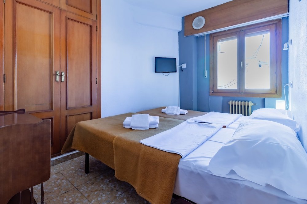 Фото Casa de Huéspedes Carabanchel by Vivere Stays