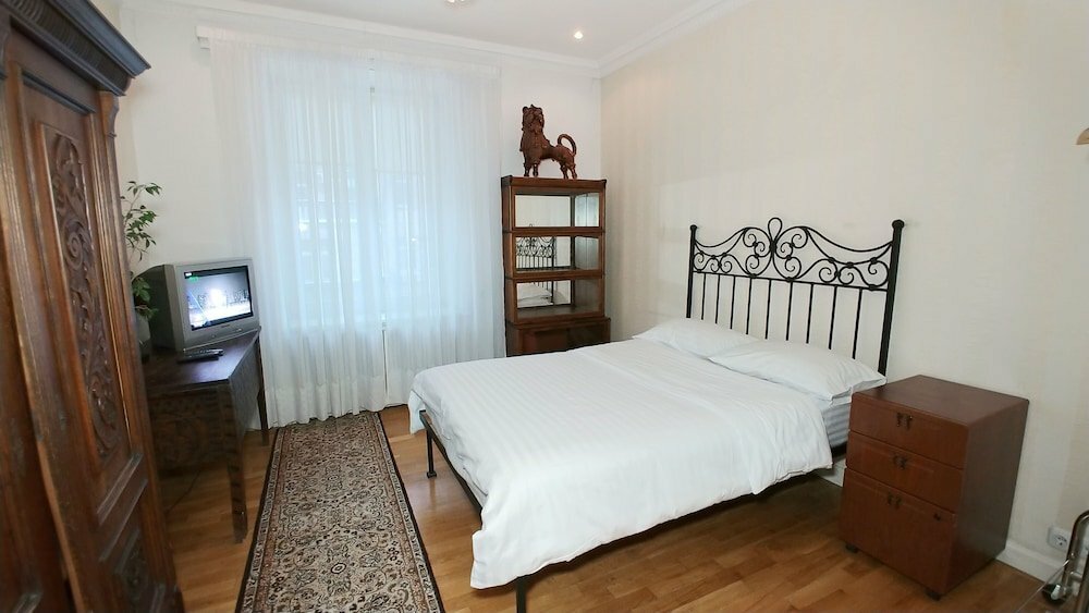 Alojamiento en alquiler diario One Bedroom 4 Bgrinchenko str Maidan, , foto