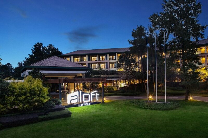 Гостиница Aloft Chengdu Shixiang Lake