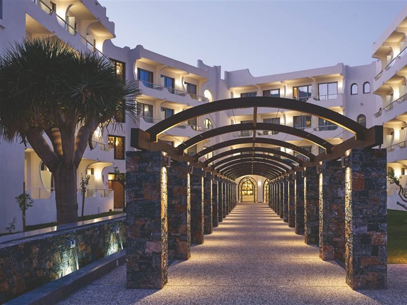 Фото отеля 2