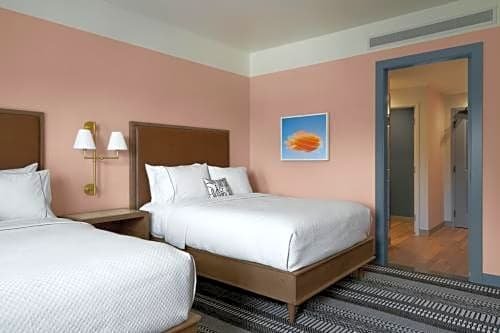 Фото The Memphian, a Tribute Portfolio Hotel