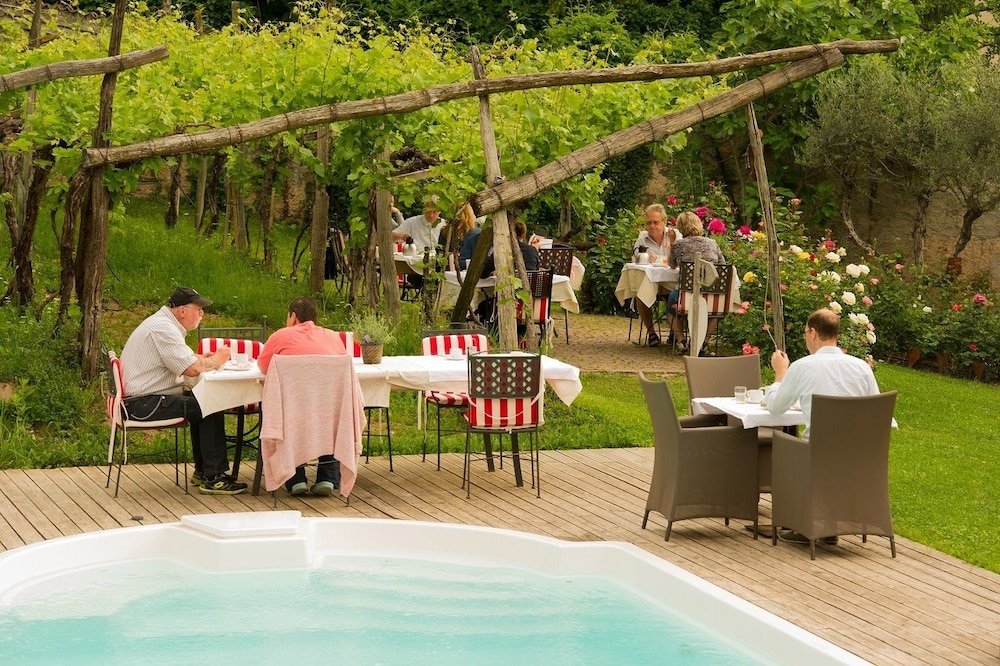 Фото Gartenheim B&b Tramin