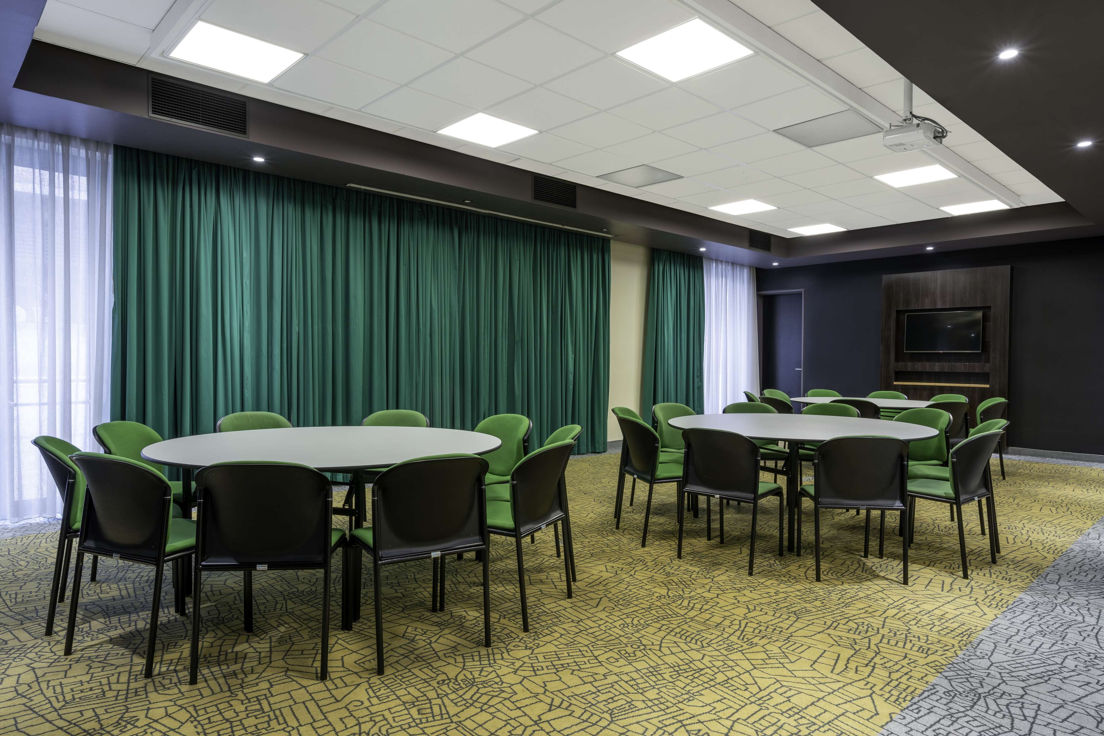 Фото Park Inn by Radisson Cape Town Newlands