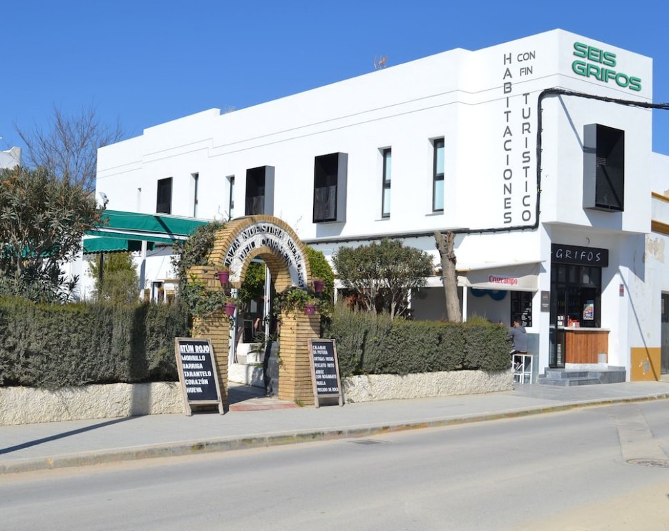 Фото отеля 1