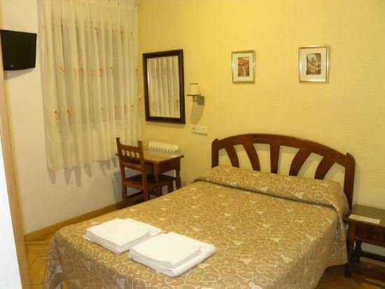 Фото Hostal Fuentesol