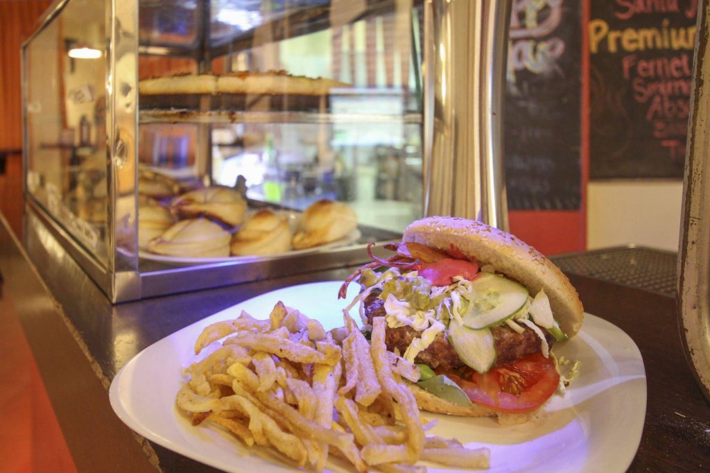 Фото Milhouse Avenue