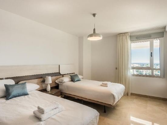 Фото Aqua Apartments Vento, Marbella