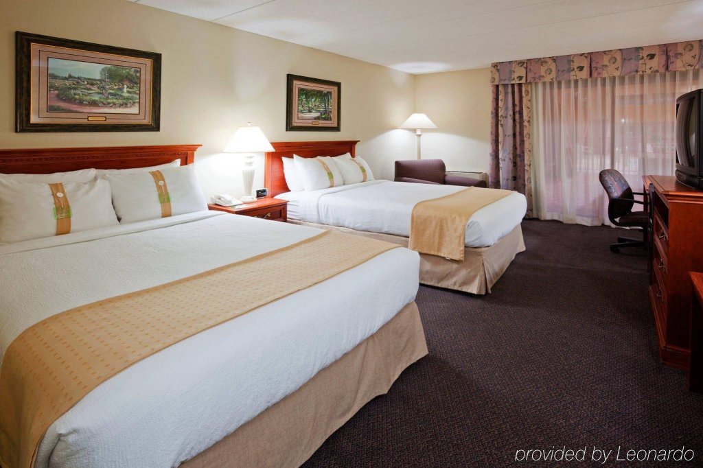 Фото Holiday Inn Hotel & Suites - St. Cloud, an Ihg Hotel
