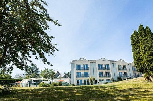 Гостиница Hotel L'ermitage в Лавале