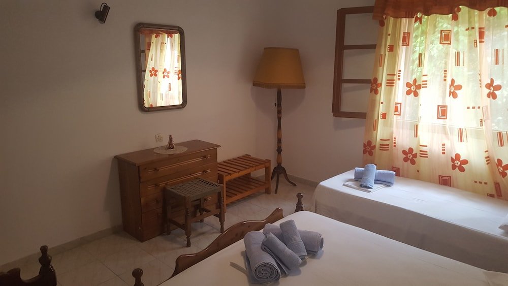 Фото Chrissomallis Apartments