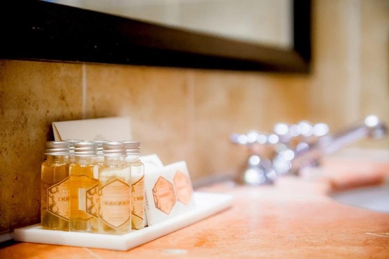 Фото Hôtel Le Royal