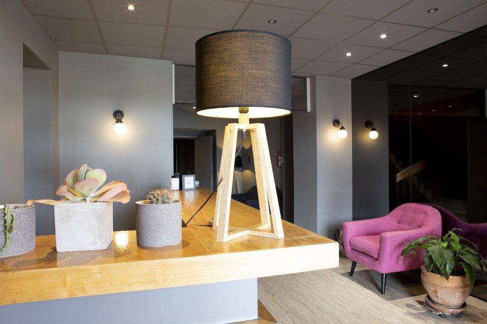 Фото L'Aptois Hotel