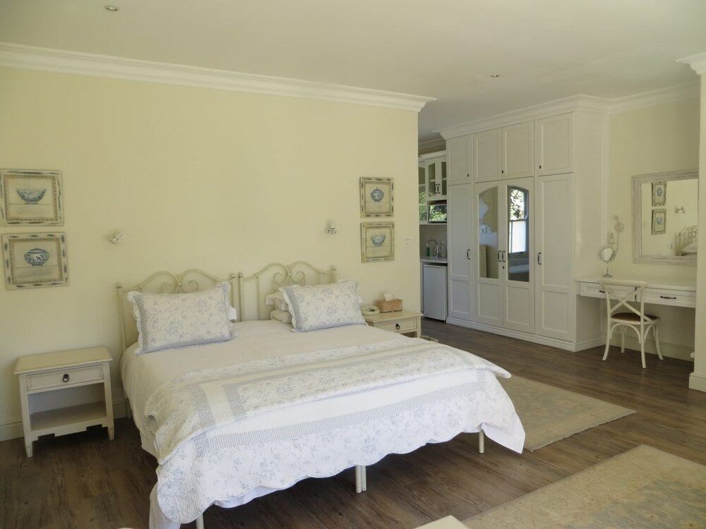 Фото Constantia Valley Lodge