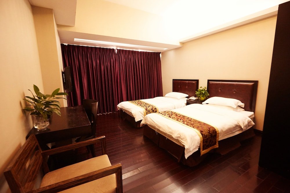 Фото Sunny Apartment Of Grand Continental