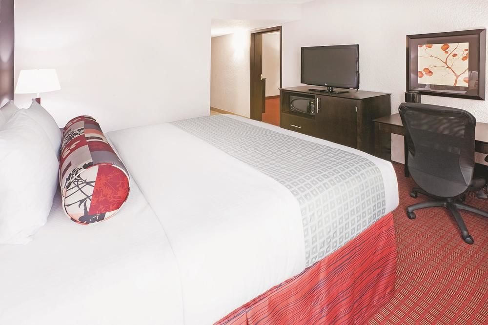 Фото Motel 6 Dallas, Tx - Farmers Branch