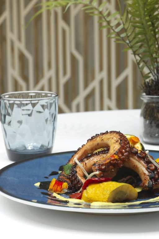 Фото Courtyard by Marriott Paris Gare de Lyon