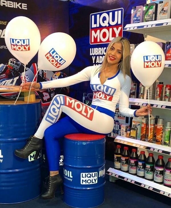 Ликви Моли, экспресс-пункт замены масла, ул. имени Дзержинского, 163/1 ...