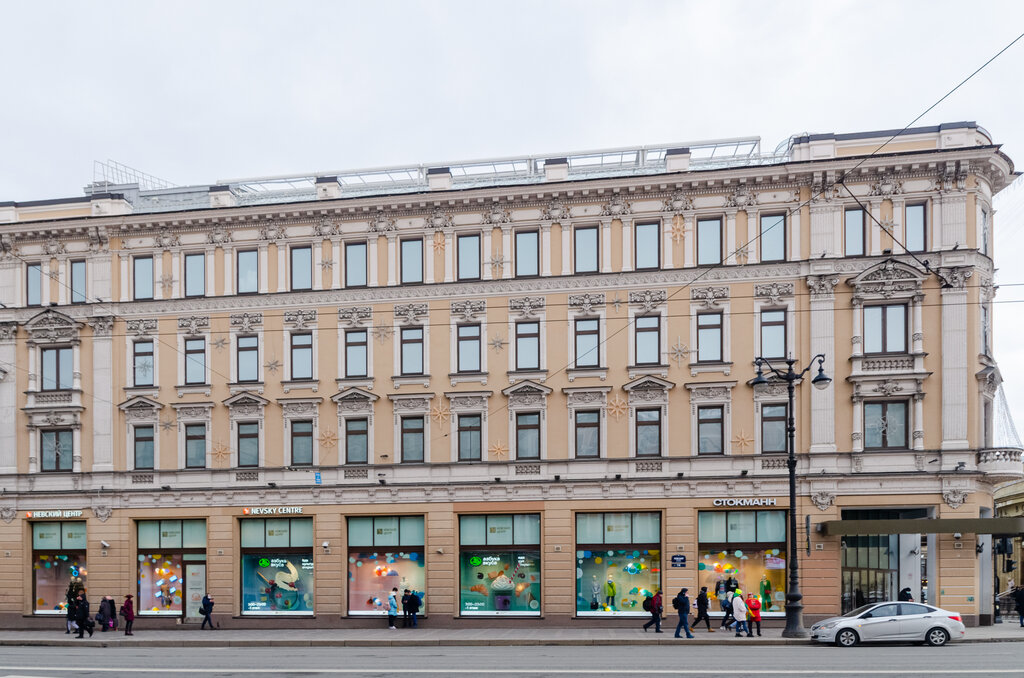 Shopping mall Nevsky Centre, Saint Petersburg, photo