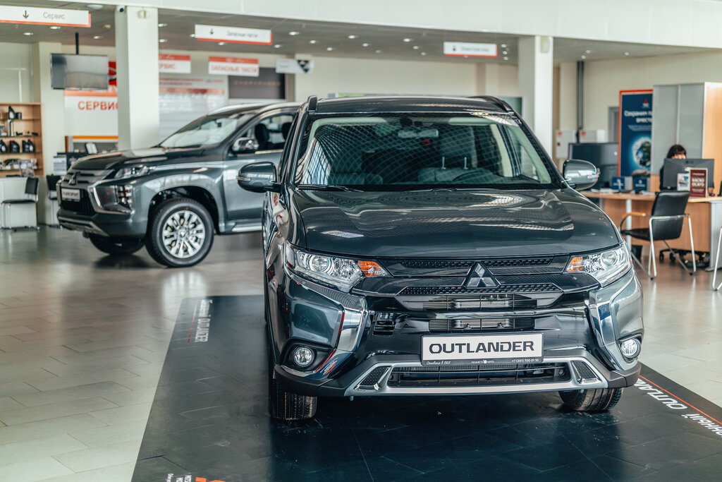 Exposición de coches Mitsubishi Planeta Avto, , foto