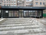 VI. A. Studio (Guzovskogo Street, 42) ، شريط حاجب العين