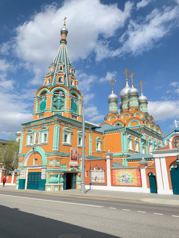 Orthodox church Khram Svyatitelya Grigoriya Neokesariyskogo, Moscow, photo