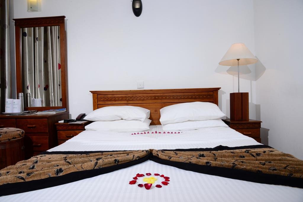 Фото The Royal Mall Kandy