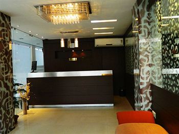 Фото Lee International