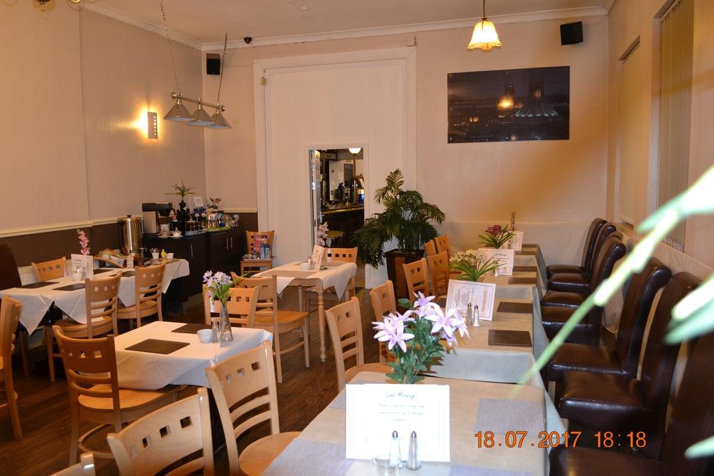 Фото Throstles Nest Hotel