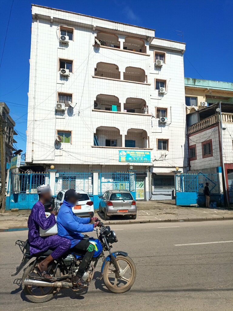Laundry Italiano Lavasecco Pressing, Douala, photo
