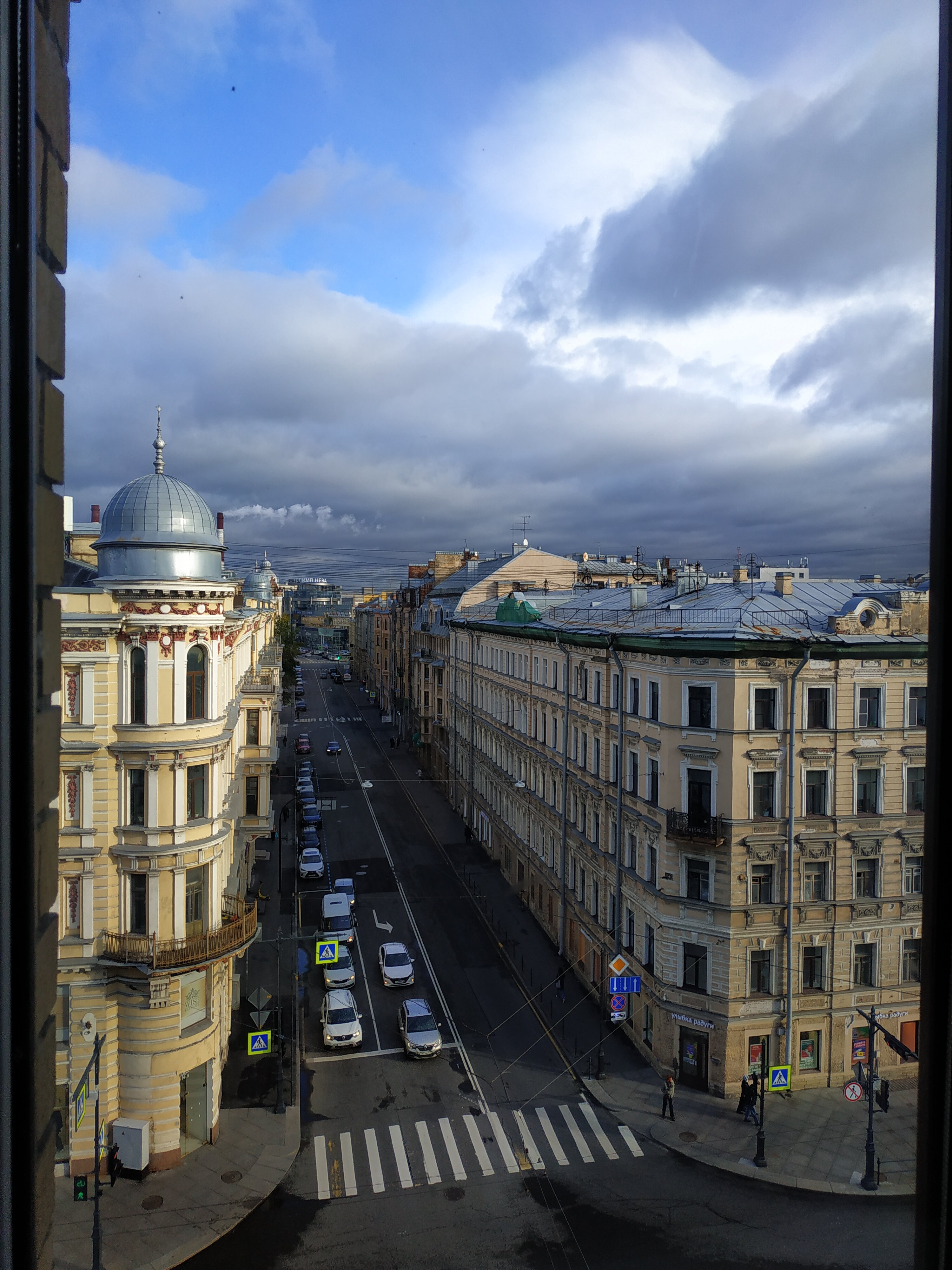 Фото Демократ на Невском 147