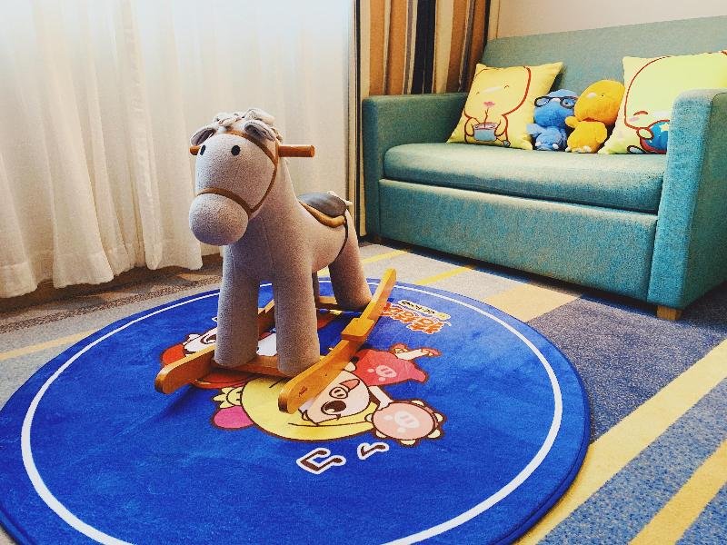 Фото Holiday Inn Express Shanghai Zhenping