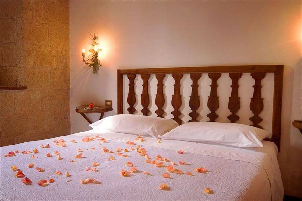 Фото Hotel La Badia di Orvieto