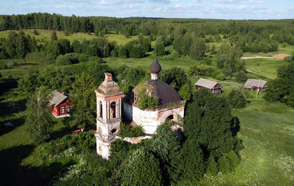 Iglesia ortodoxa Tserkov Ikony Bozhiyey Materi Znameniye V Zhukovo, , foto