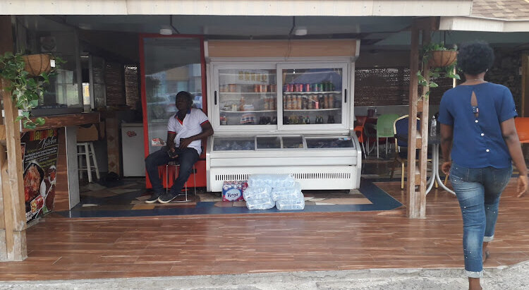 Restaurant Maggie's Kitchen, Kumasi, photo