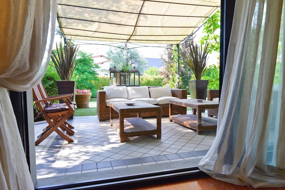 Фото Like Home - Boutique Hotel