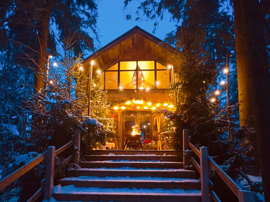 Фото Домик в лесу