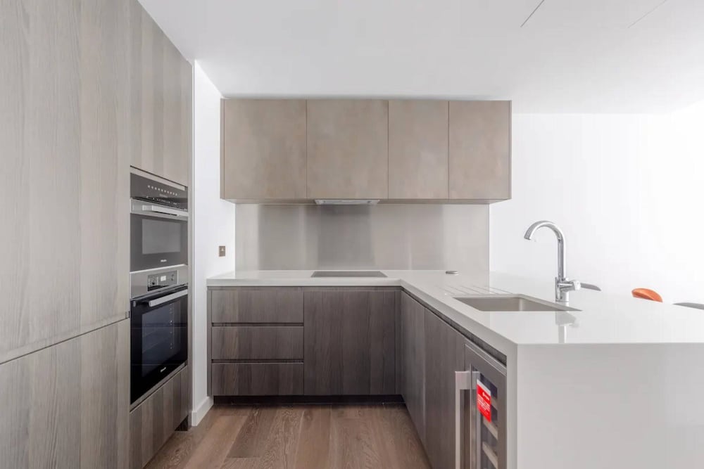 Фото Luxurious 1bd Flat by the River Thames Near Vauxhall