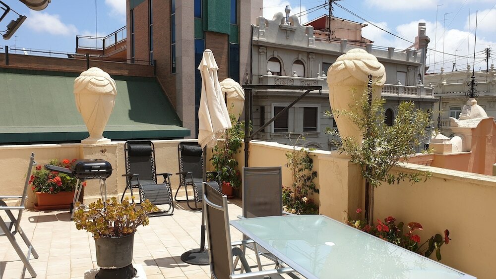 Фото Atico de lujo plaza ayuntamiento pet friendly