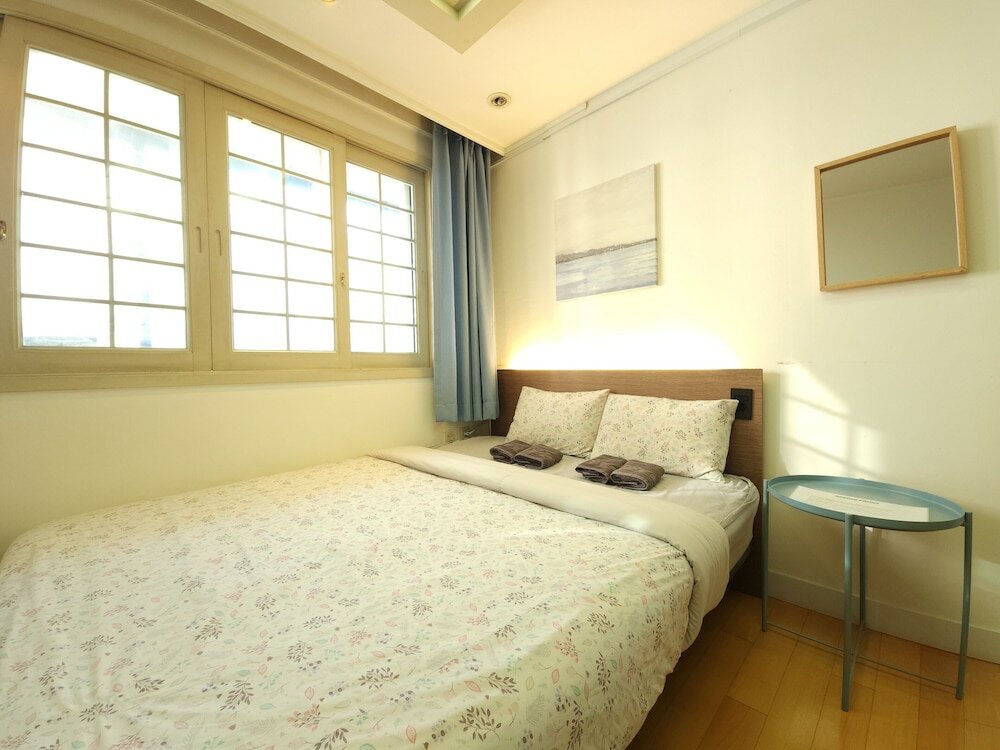 Фото Oyo Rooftop Hostel