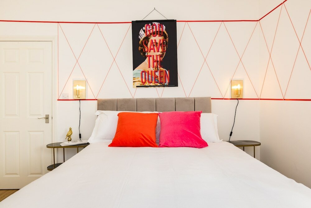 Фото Mornington Crescent Apartments