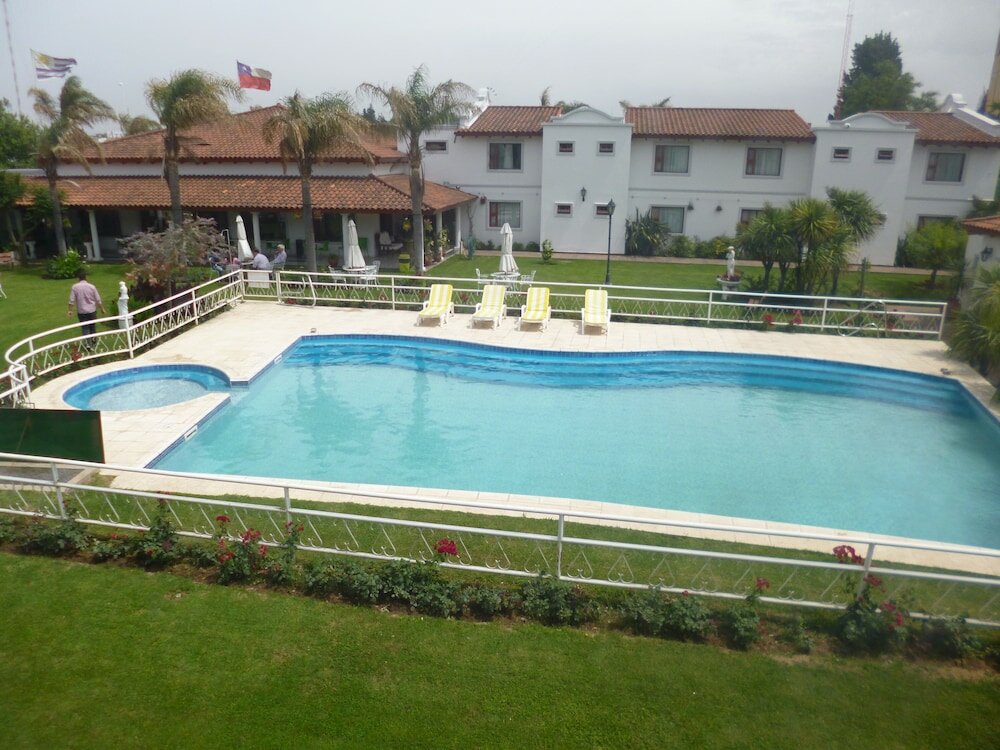 Фото Hotel Garden House