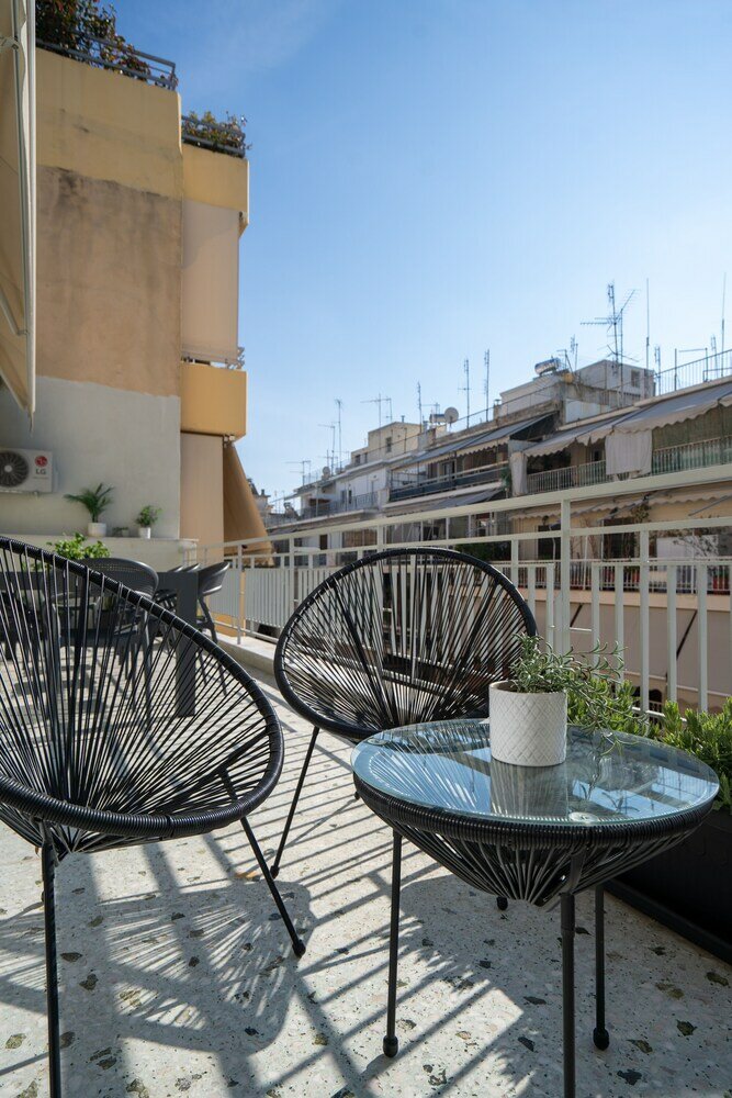 Фото Deluxe 4 Bedrooms Apartment in Athens Center