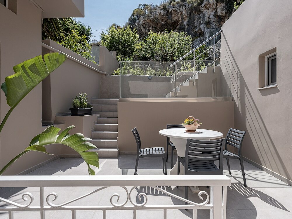 Фото Casa D'Irene Deluxe Hotel